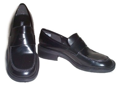NINE WEST Black Patent Loafers - 6 - BRAND NEW!