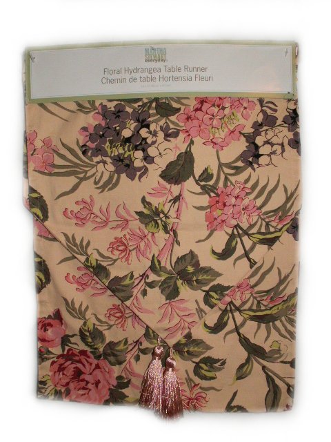MARTHA STEWART Everyday Floral Hydrangea Table Runner - NEW!